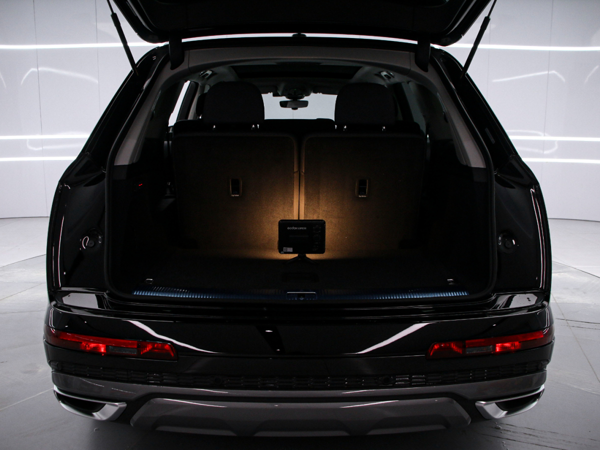 Audi Q7 2023 #16 Audi Q7 2023 car image #16