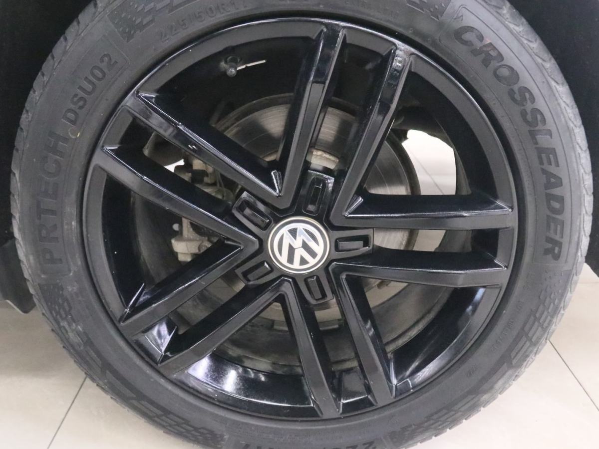 Volkswagen Lamando 2021 car image #16