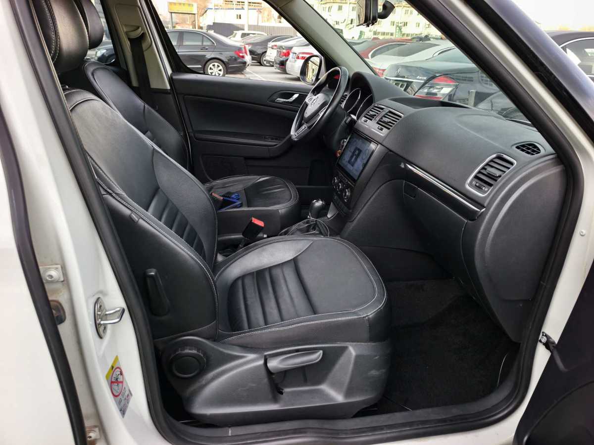 Skoda Yeti 2017 car image #16