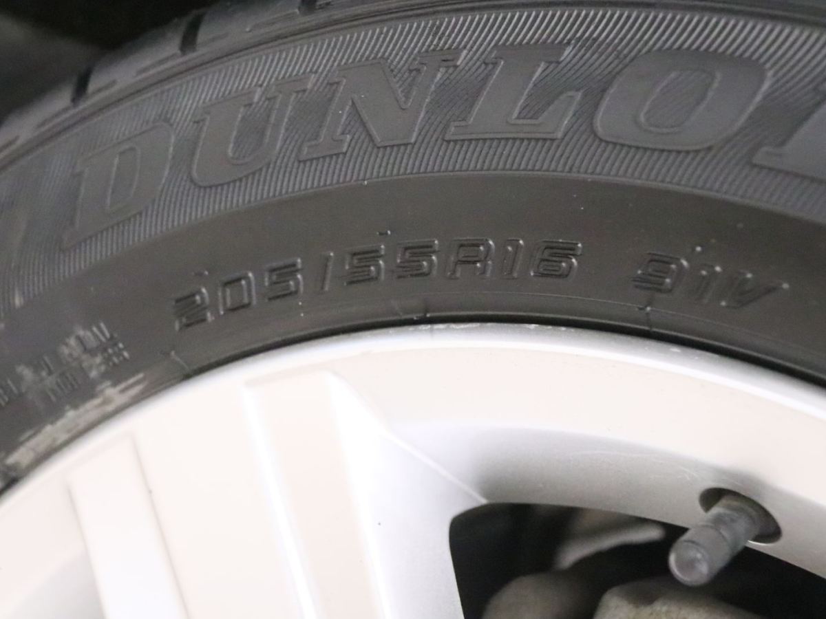 Volkswagen 2016 car image #16