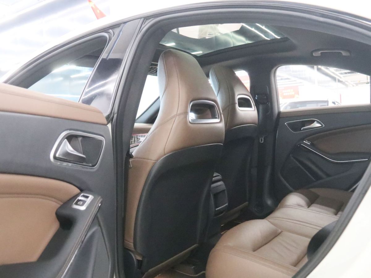 Mercedes-Benz CLA Class (Imported) 2015 immagine di auto #16