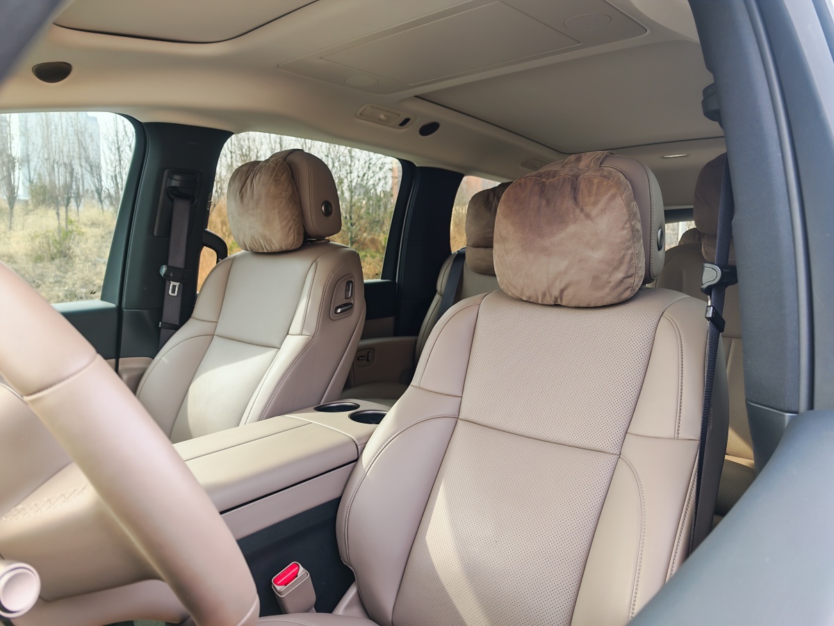 理想汽车 理想MEGA 2025 汽车图片 #16