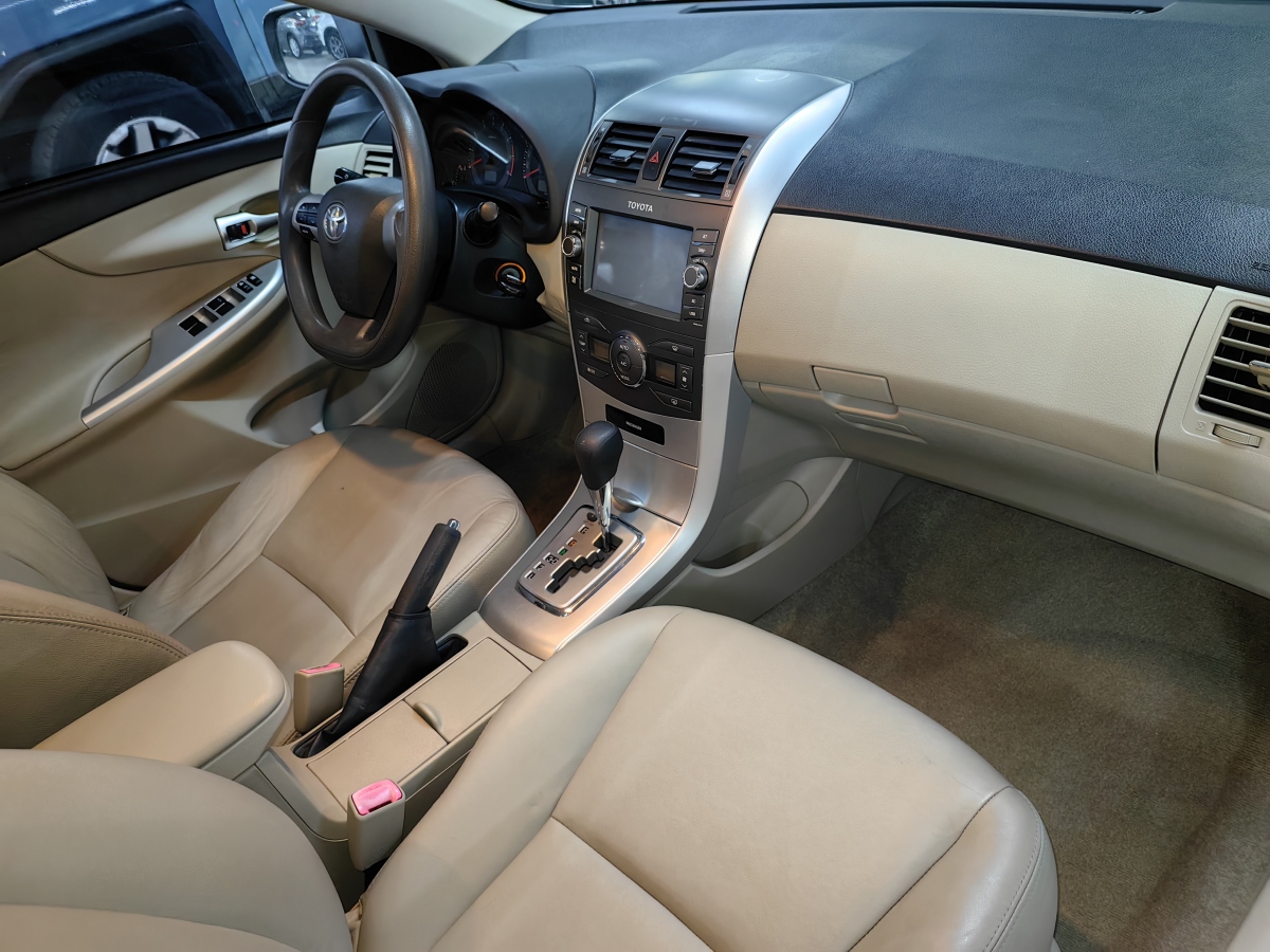 Toyota Corolla 2014 car image #16