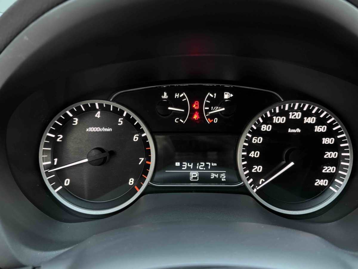 Nissan Sylphy 2025 car image #16