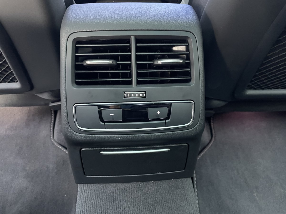 Audi A4L 2024 imagem de carro #16