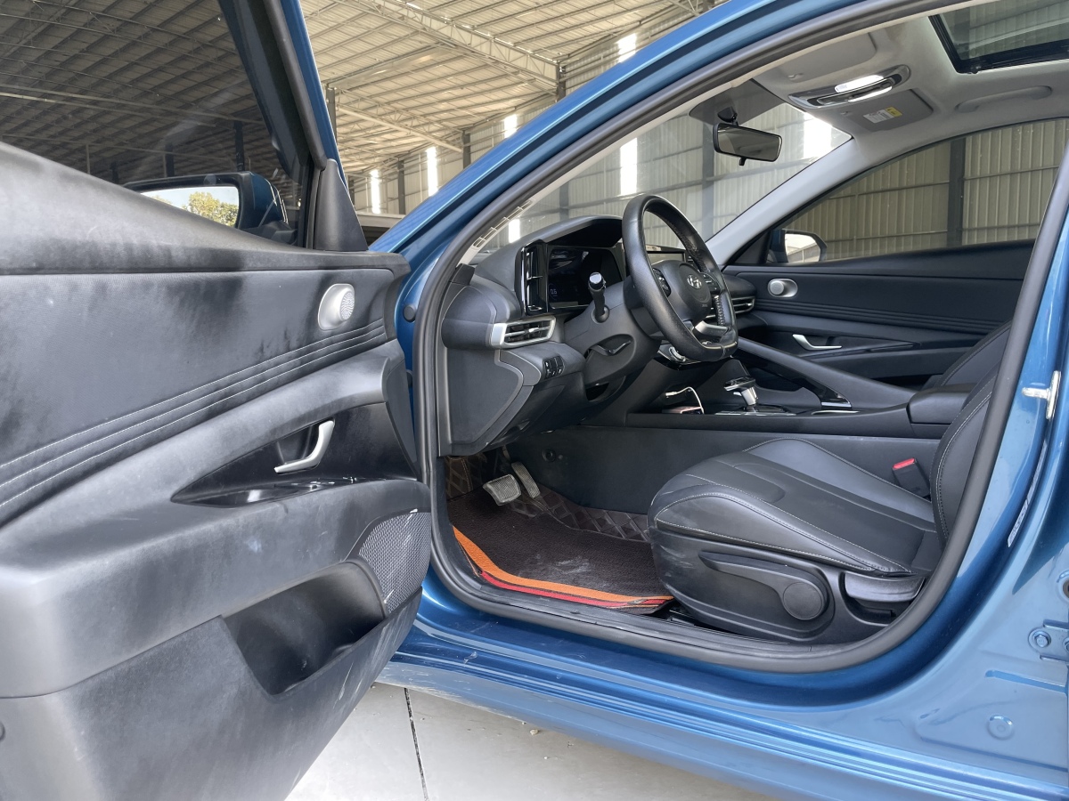 Hyundai Elantra 2023 car image #16
