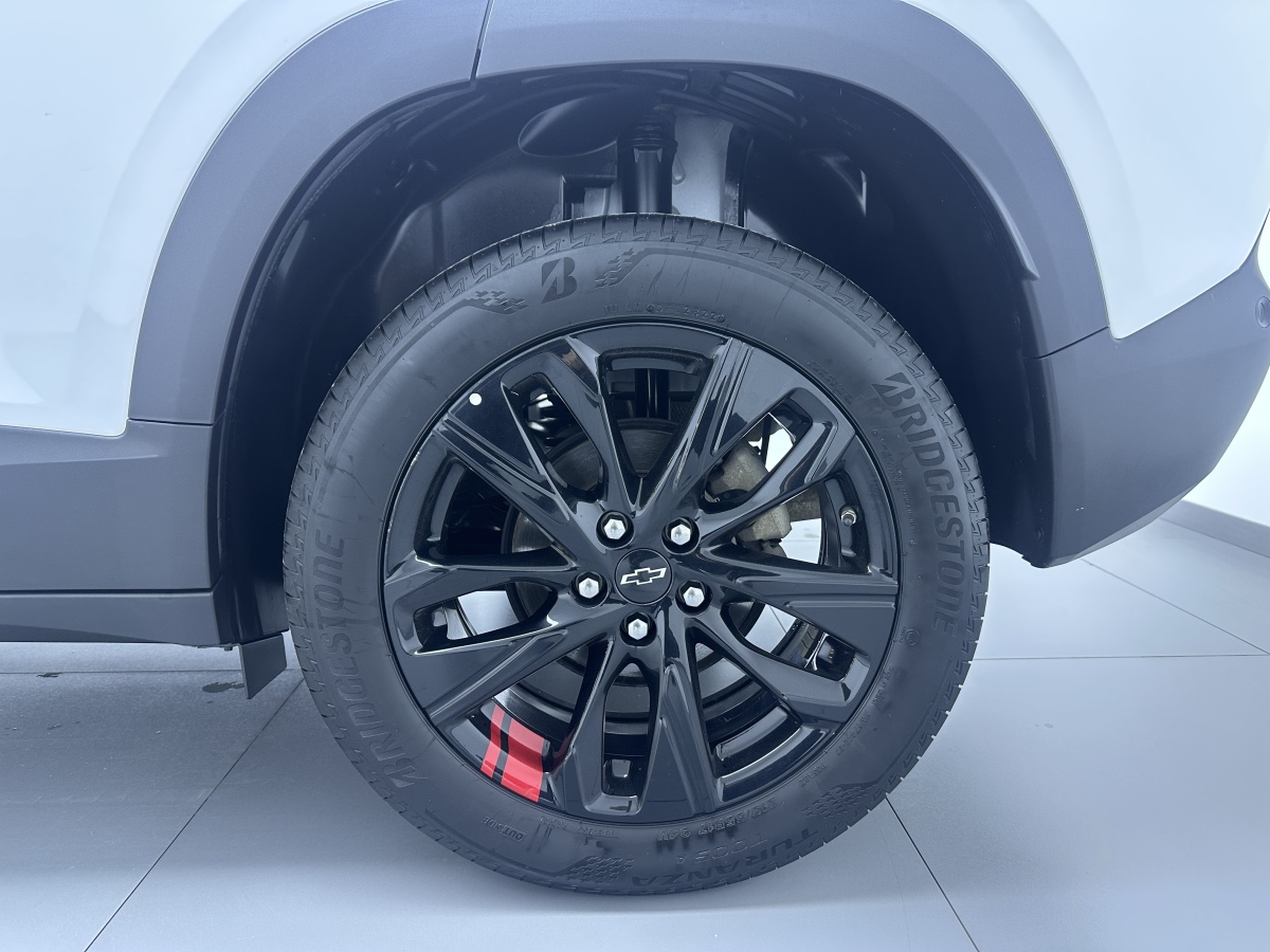 Chevrolet Tracker 2020 immagine di auto #16