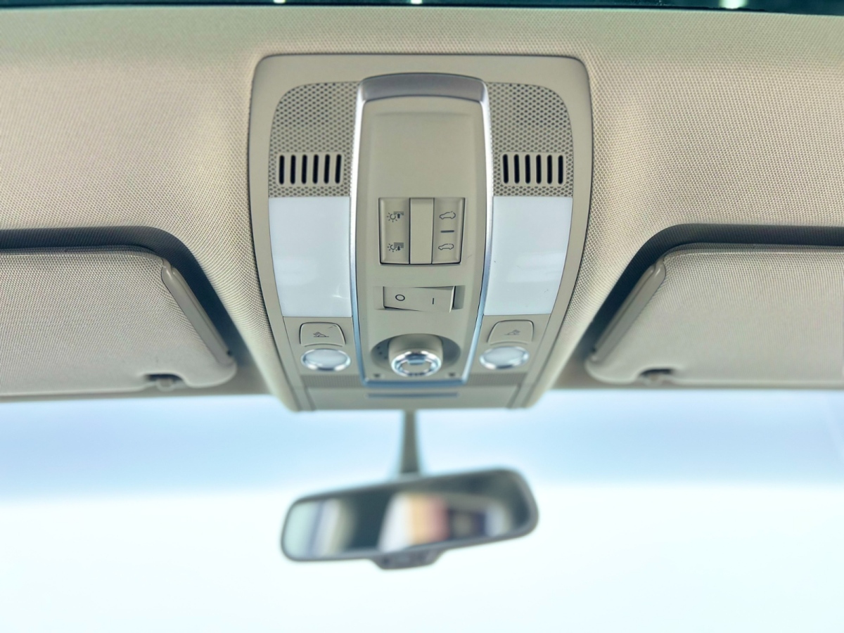 Audi 2014 car image #16