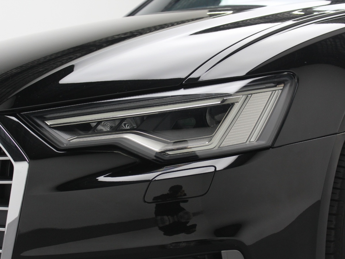 Audi 2020 car image #16