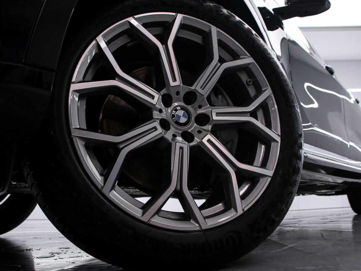 BMW X7 2025 immagine di auto #16