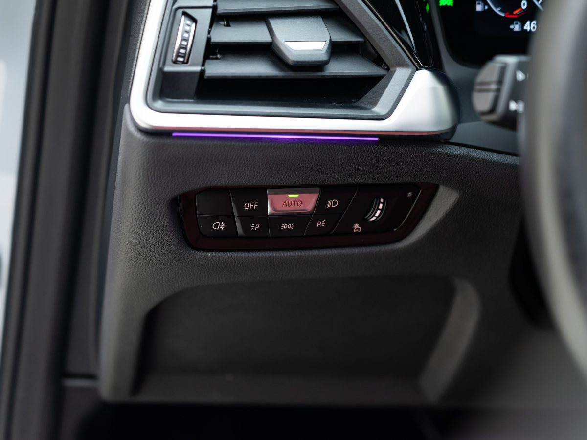 BMW 4 Series 2023 car image #16