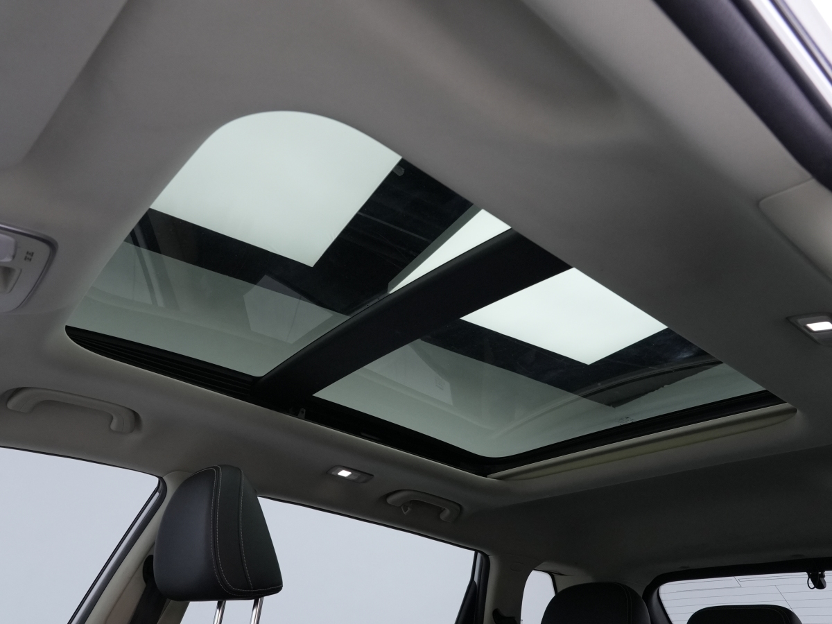 GEELY Boyue 2017 immagine di auto #16