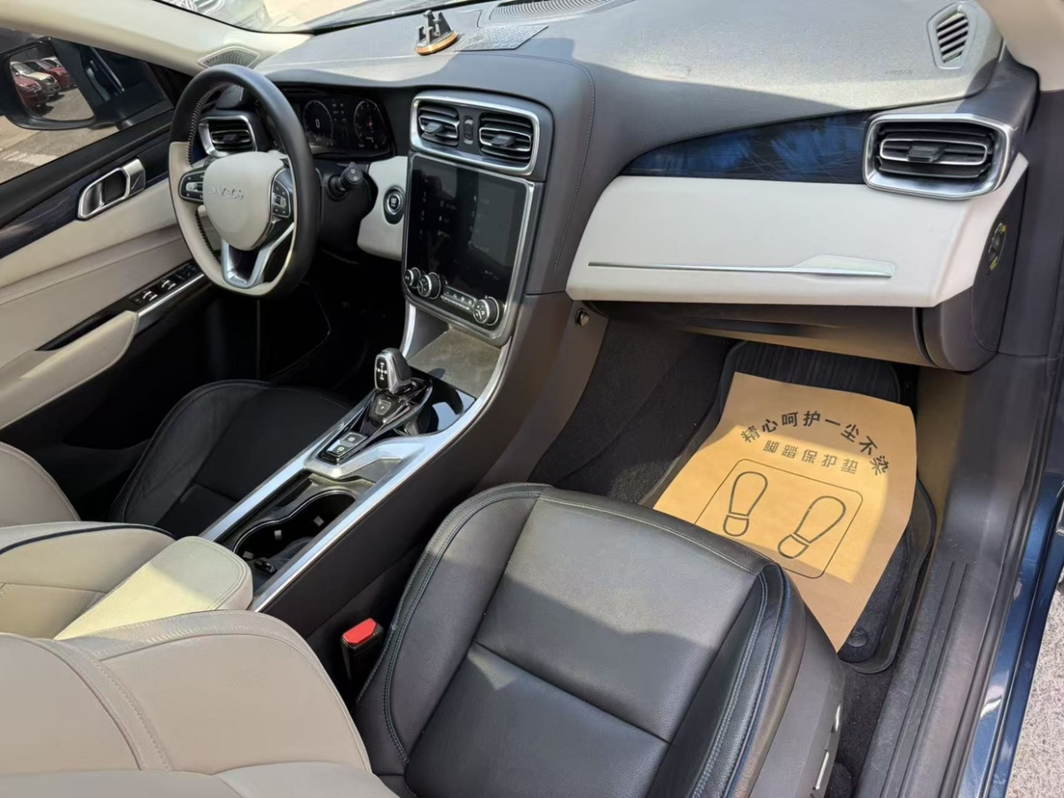 Lynk & Co 01 2019 #16 Lynk & Co 01 2019 car image #16