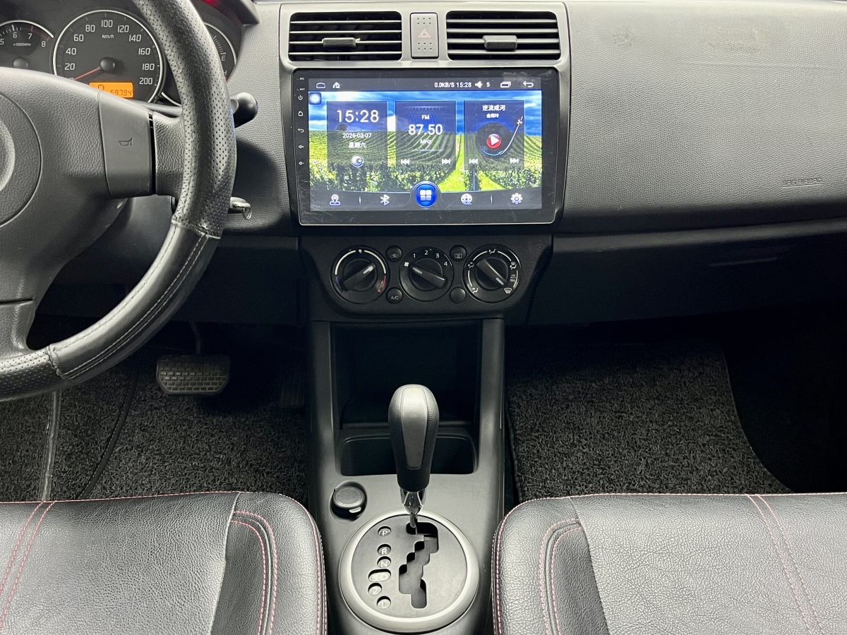 Suzuki Swift 2016 car image #16