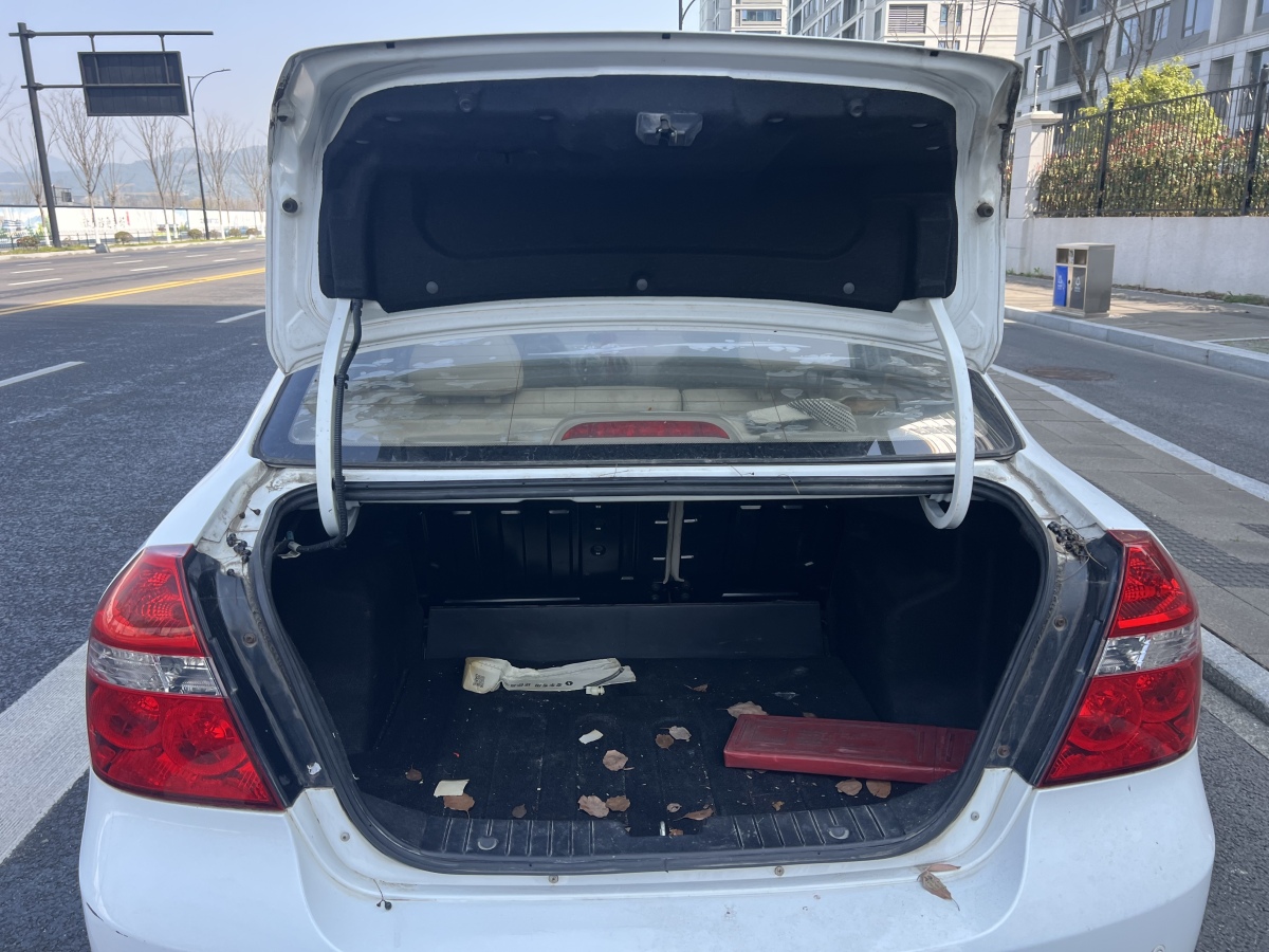 Chevrolet Lova 2011 car image #16