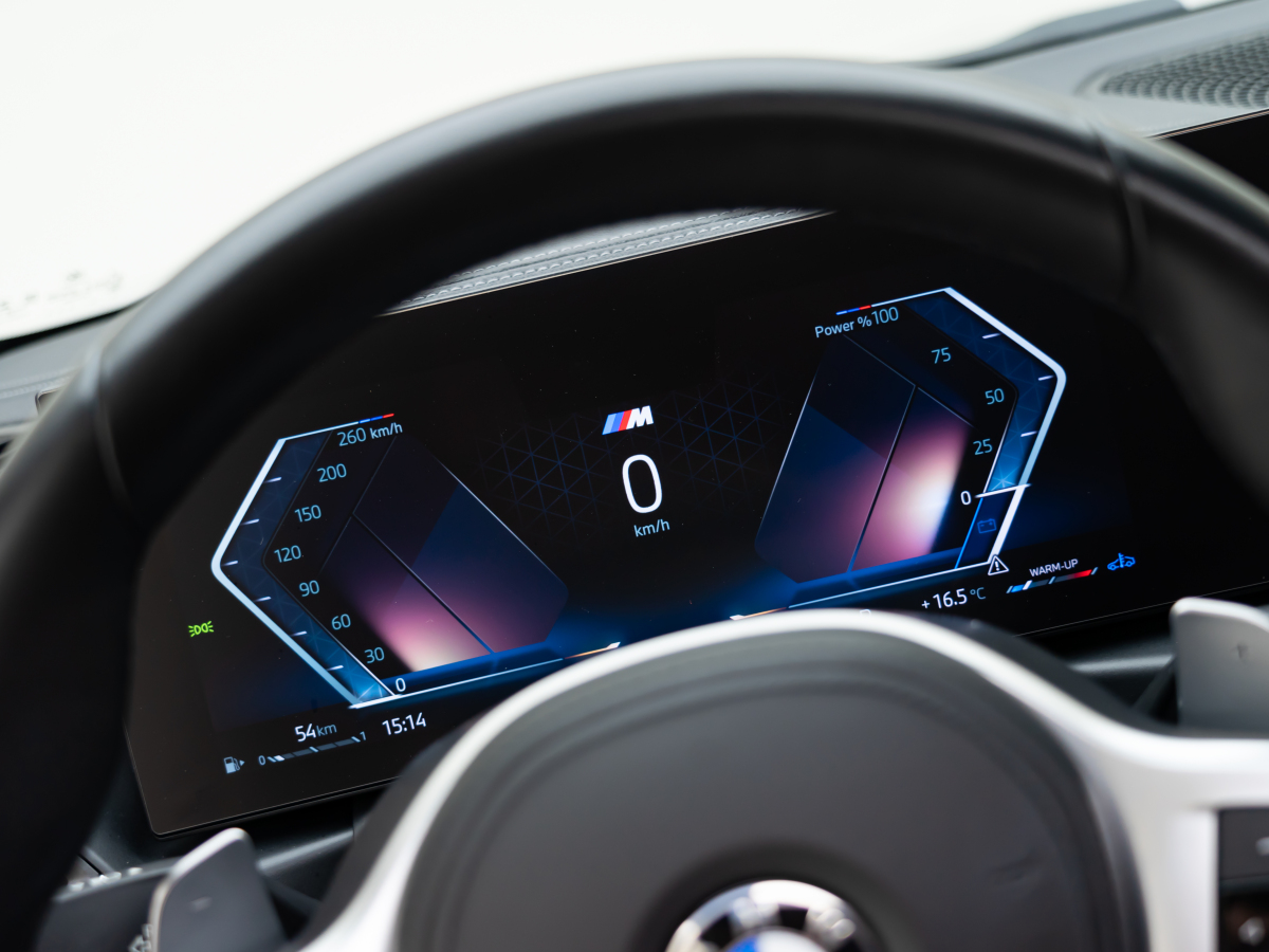 BMW 4 Series 2023 car image #16