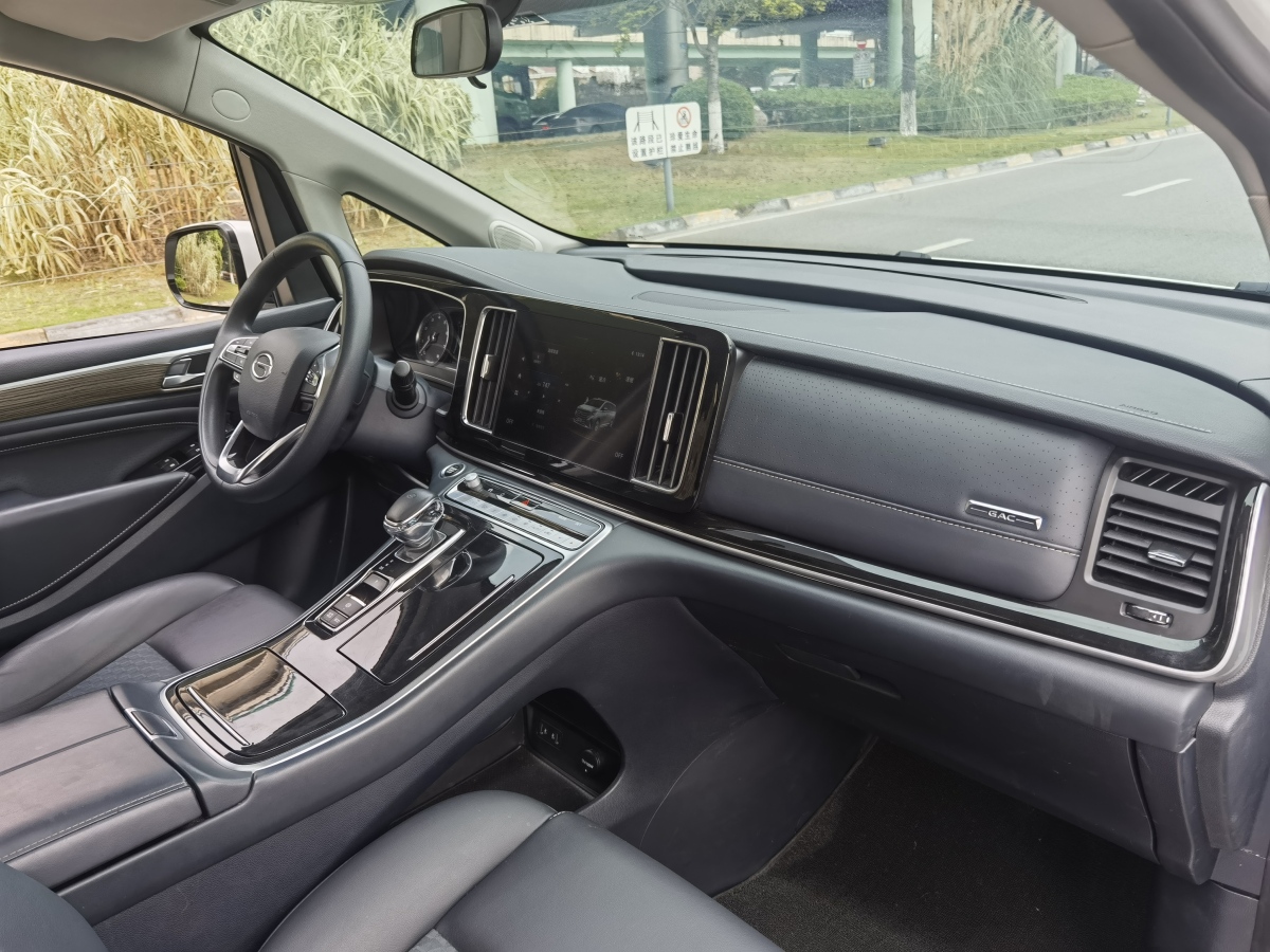 广汽传祺 传祺M8 2023 汽车图片 #16