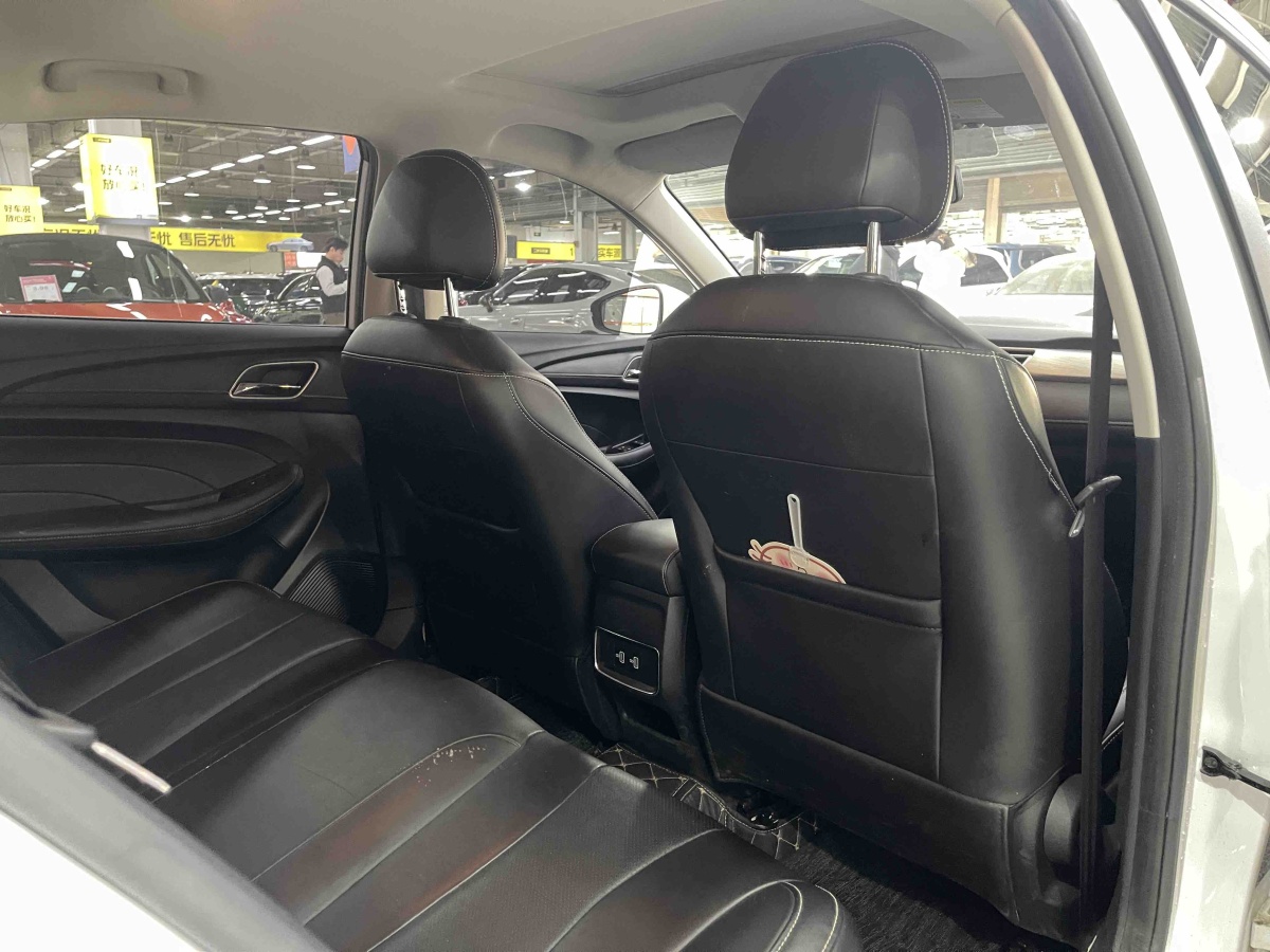 荣威 荣威i5 2020 汽车图片 #16