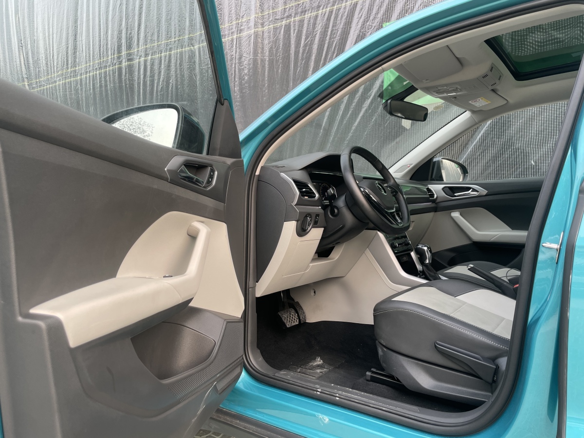 Volkswagen T-Cross 2022 #16 Volkswagen T-Cross 2022 car image #16