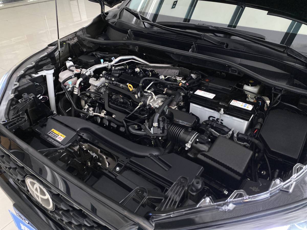 Toyota Corolla Cross 2023 immagine di auto #16