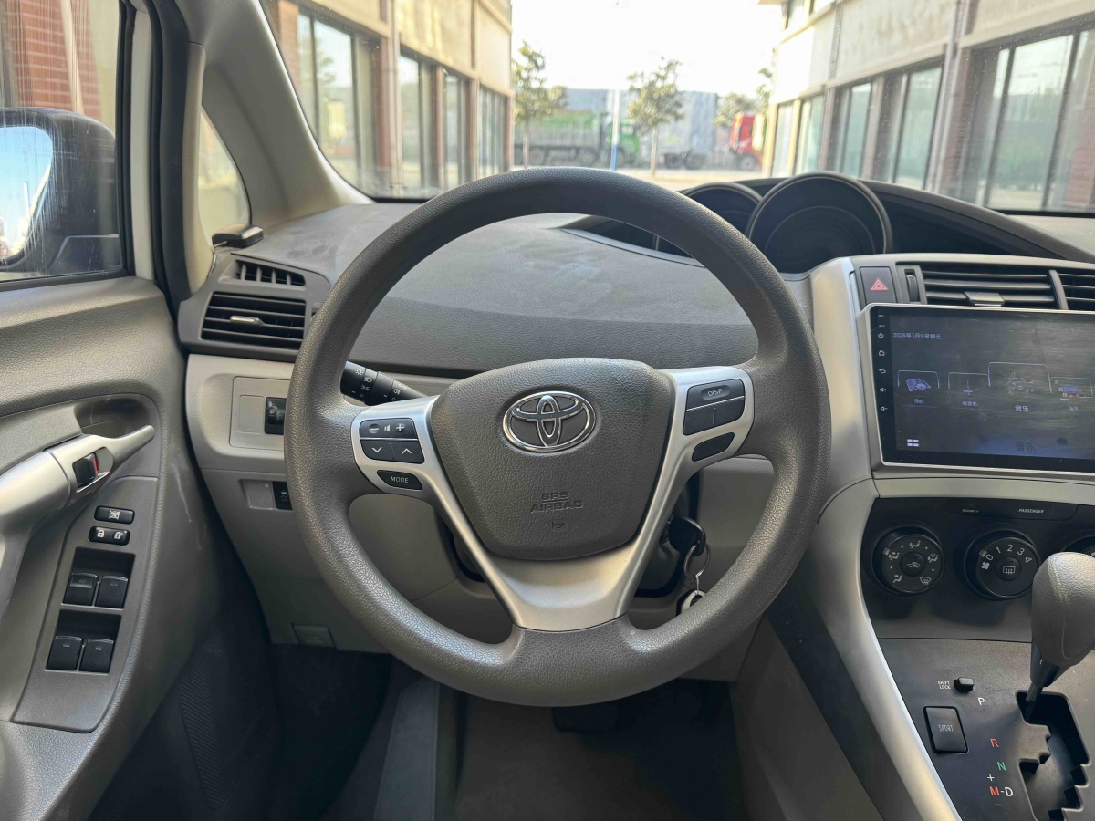 Toyota Verso 2014 car image #16