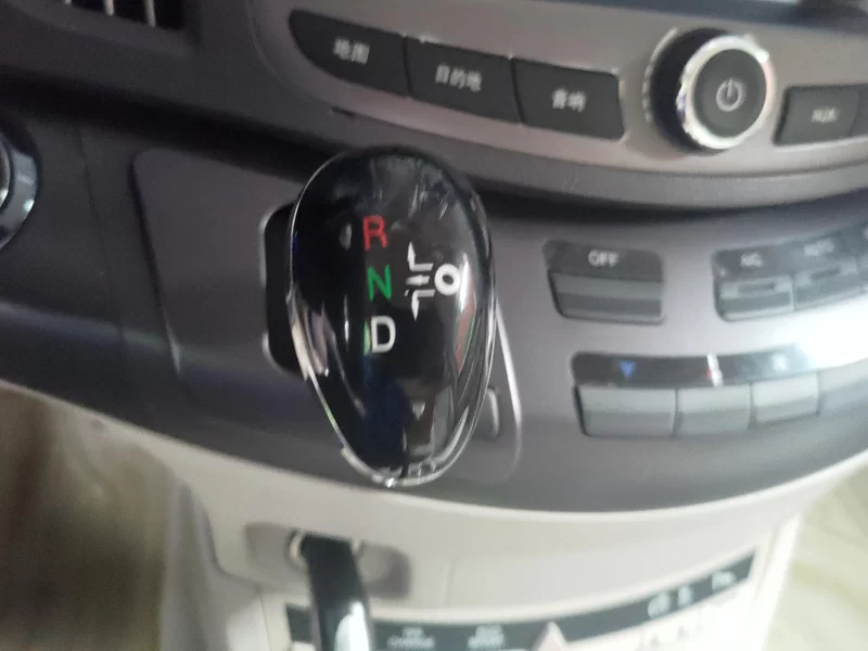 BYD e6 2015 #16 BYD e6 2015 car image #16