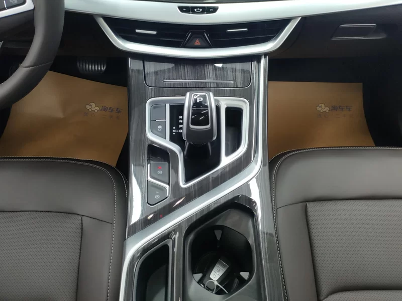 GEELY JiaJi 2021 car image #16