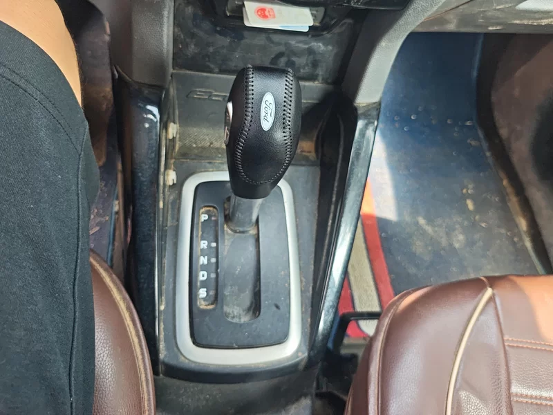 Ford EcoSport 2015 image de voiture #16