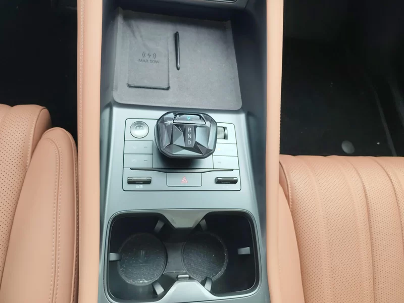 BYD SongL EV 2025 #16 BYD SongL EV 2025 immagine di auto #16