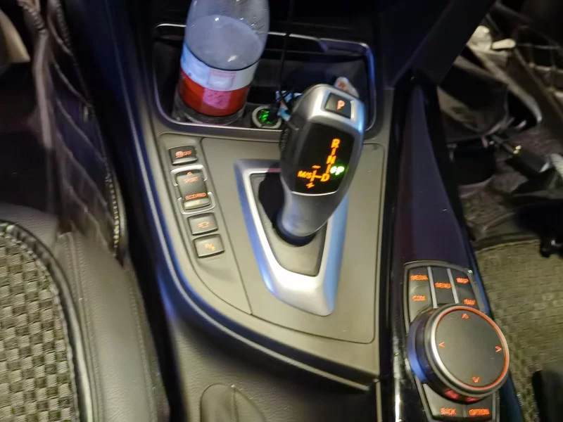 BMW 3 Series GT 2020 car image #16