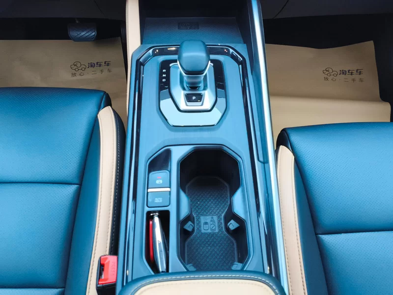 GEELY OkavangoPRO 2025 car image #16