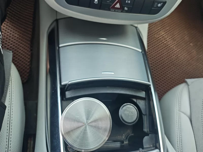 Mercedes-Benz R Class 2013 car image #16