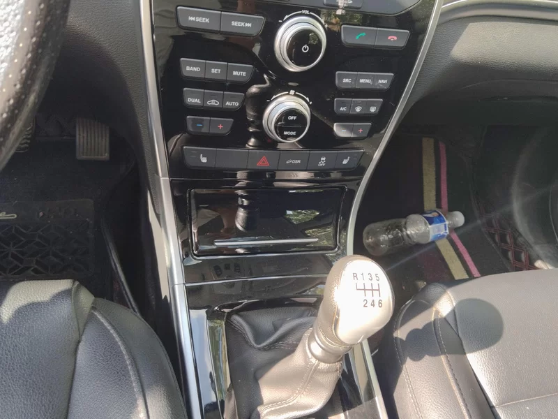 Haval H2 2015 #16 Haval H2 2015 car image #16