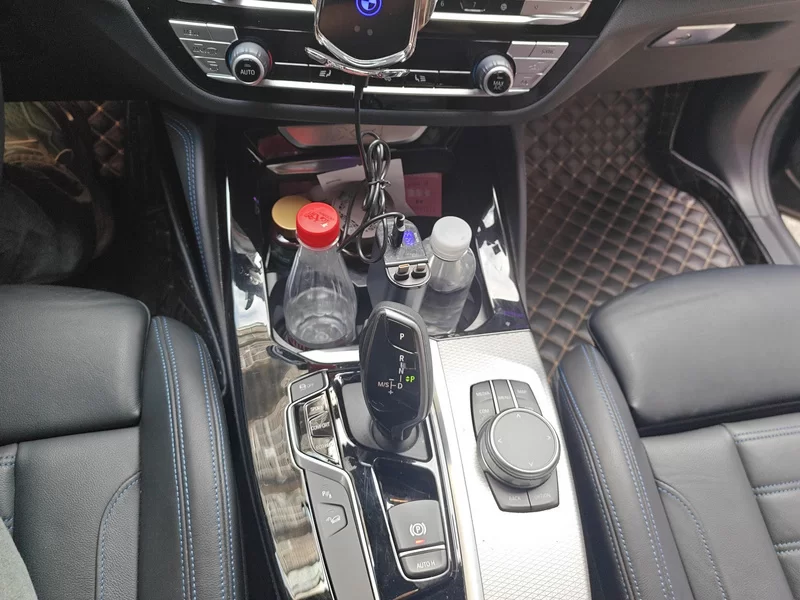 BMW X4 M40i 2020 car image #16