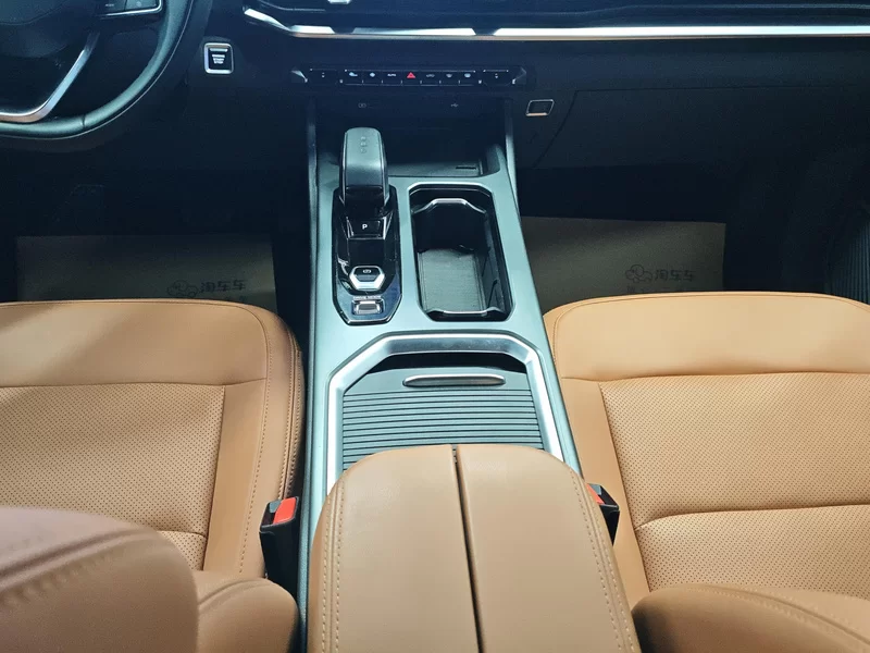 GEELY Okavango 2024 #16 GEELY Okavango 2024 car image #16