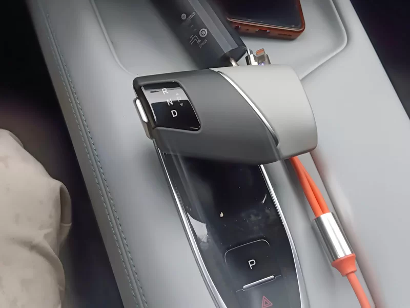 Changan UNI-Z 2025 immagine di auto #16