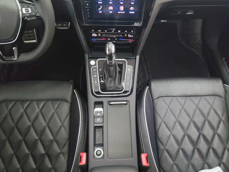 Volkswagen Magotan GTE 2021 car image #16