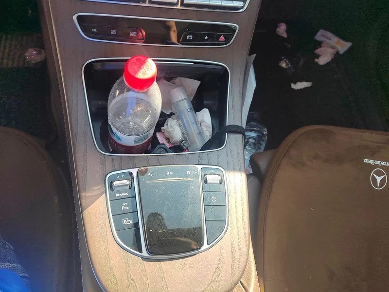 Mercedes-Benz E Class New Energy 2021 car image #16