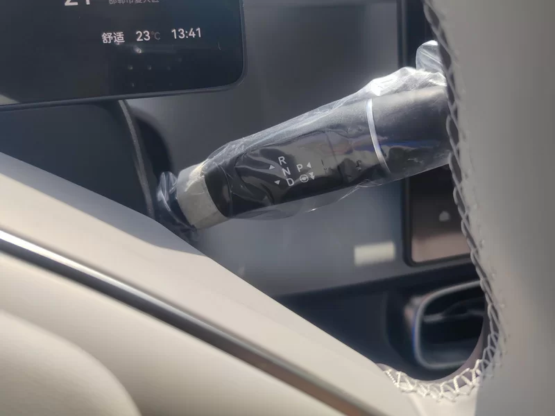 零跑汽车 零跑B01 2025 汽车图片 #16