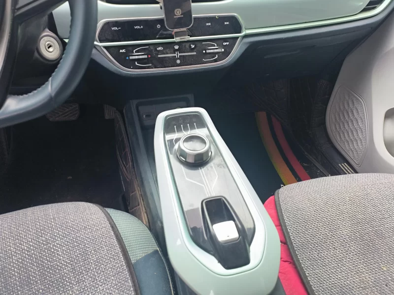 Changan BenBen E-Star 2023 صورة سيارة #16