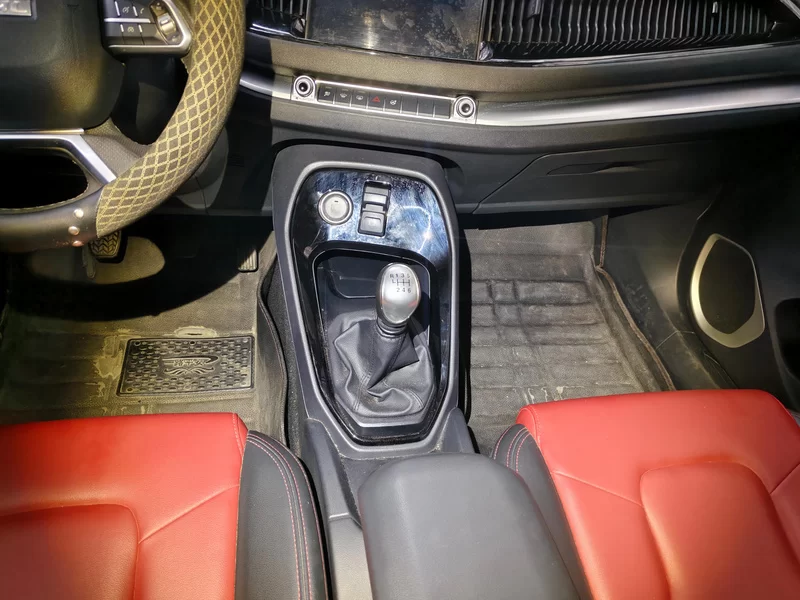 Haval H2s 2018 car image #16