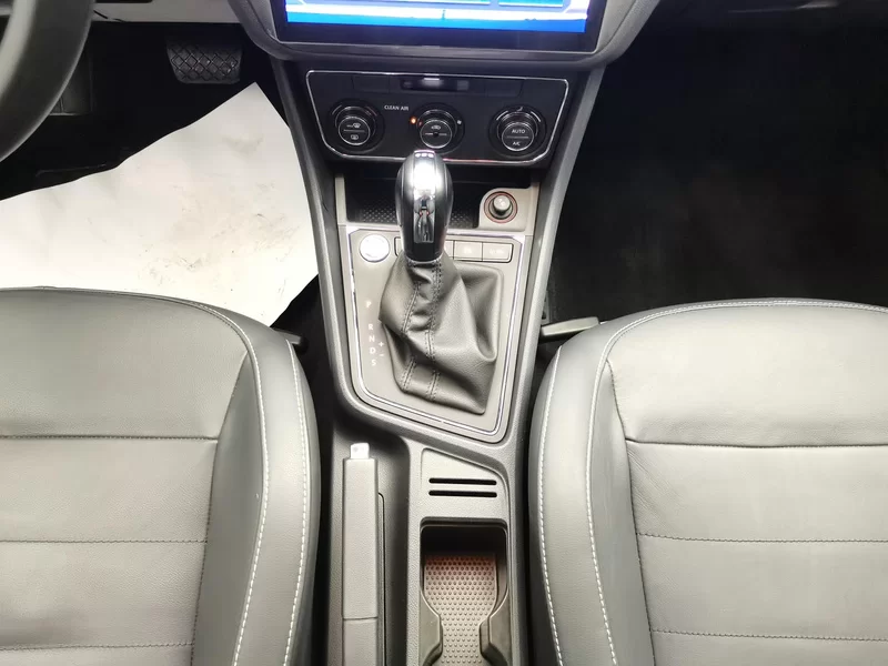 Volkswagen Gran Lavida 2018 immagine di auto #16