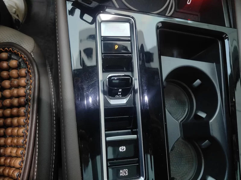 Volkswagen Viloran 2022 car image #16