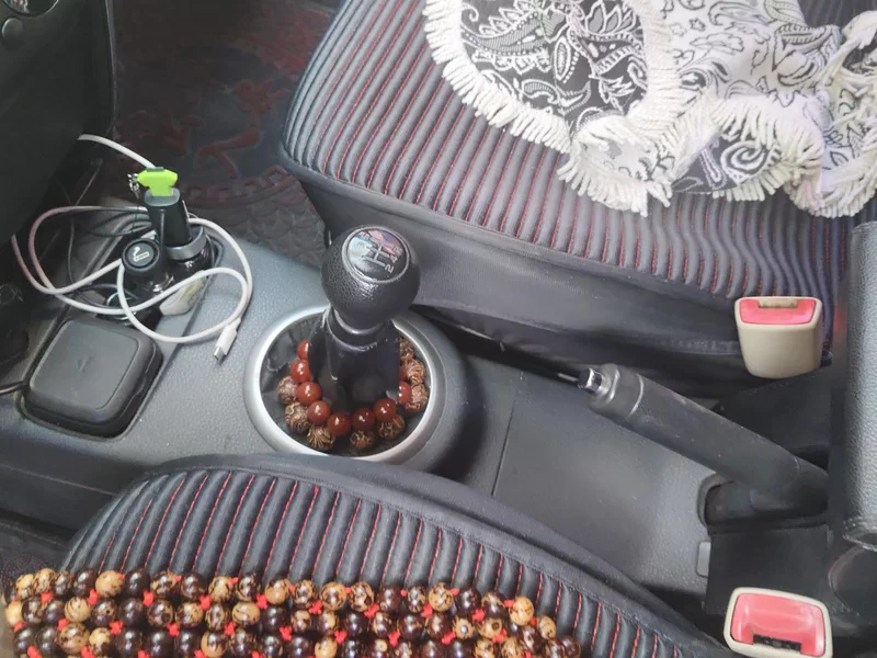 Suzuki SX4 Sedan 2012 image de voiture #16