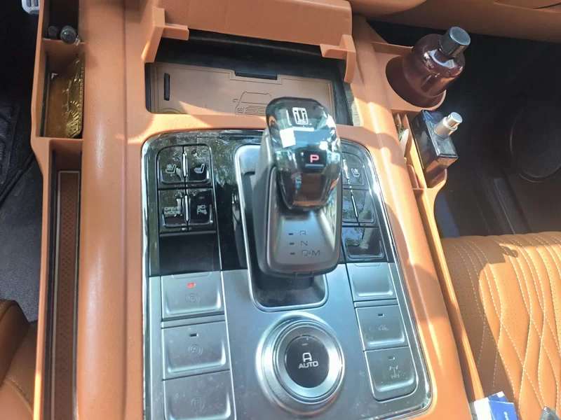 Tank 500 2023 car image #16