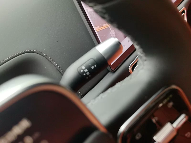 Li L8 2024 изображение автомобиля #16