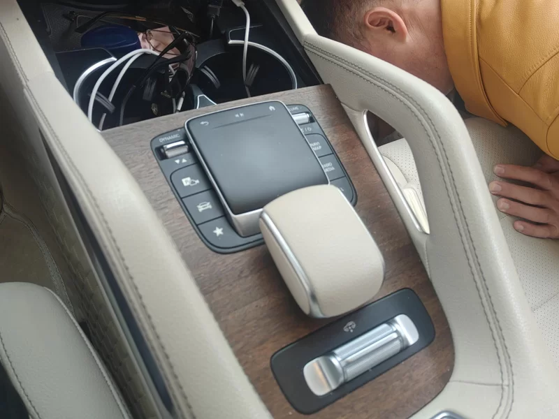 Mercedes-Benz GLE Class New Energy 2022 car image #16