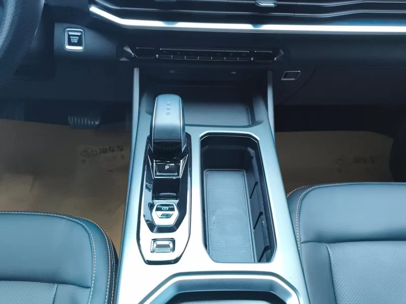 GEELY Okavango 2023 #16 GEELY Okavango 2023 car image #16