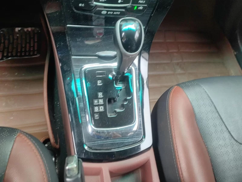 BYD SuRui 2015 #16 BYD SuRui 2015 car image #16