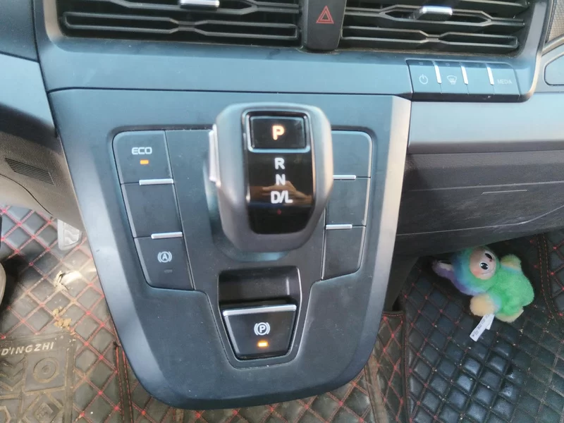 Ford Transit 2024 #16 Ford Transit 2024 car image #16